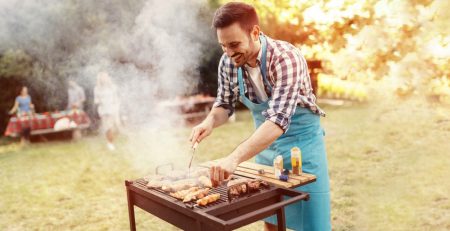 friends-camping-and-having-a-barbecue-picture-id578305708_extended